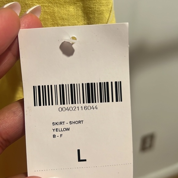 Linen blend yellow mini skirt - Picture 3 of 4